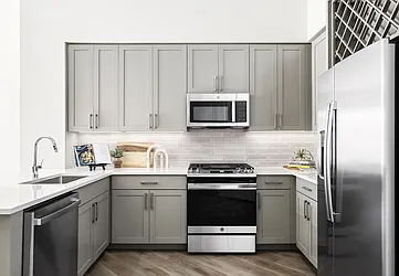 18 University Place Boulevard