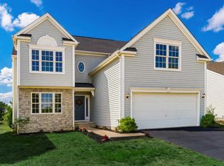 8895 Emerald Hill Dr, Lewis Center, OH 43035