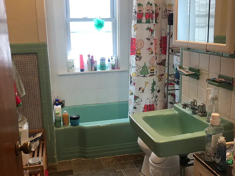88 Lowell St #1 — Photo 18