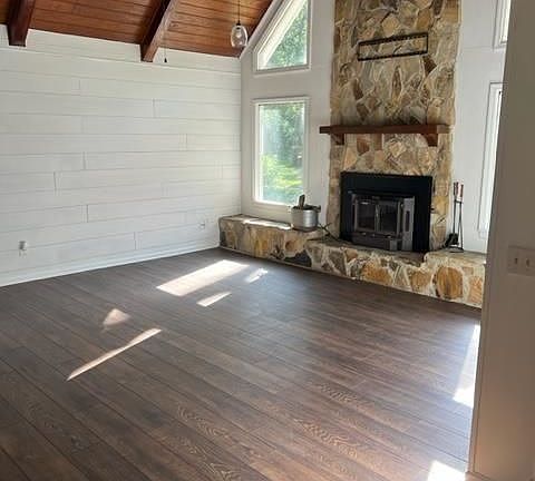 5th image of 18 Boxwood Cir