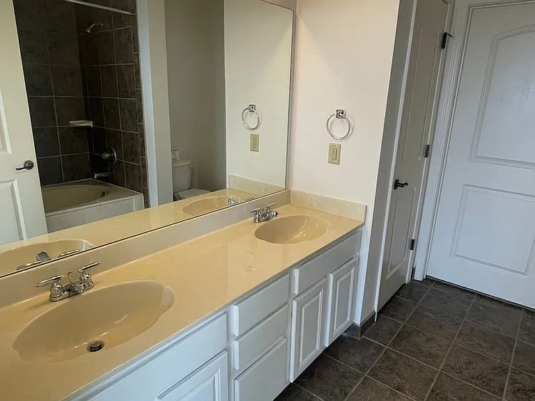 731 Litty Ct #203 — Photo 8