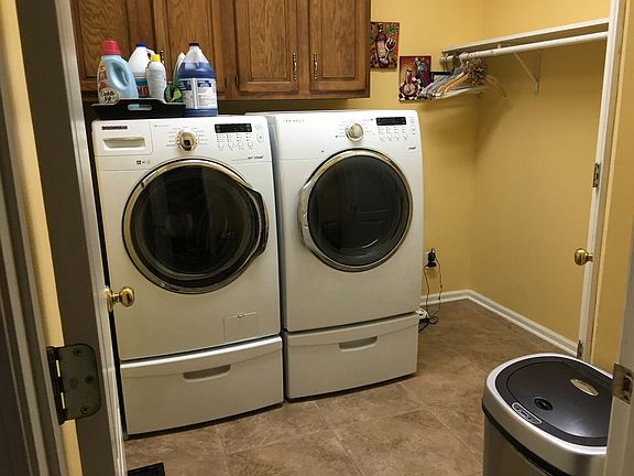 2nd image of 1417 Friar Tuck Dr