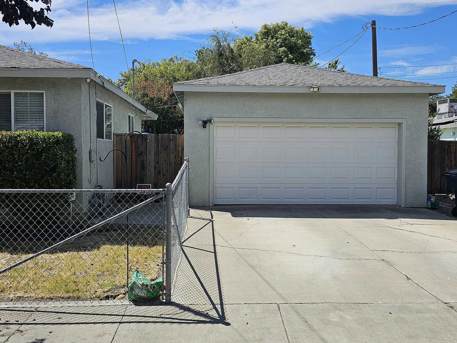 3 bed, 2.0 bath, 1264 sqft, $2,750 — Photo 2