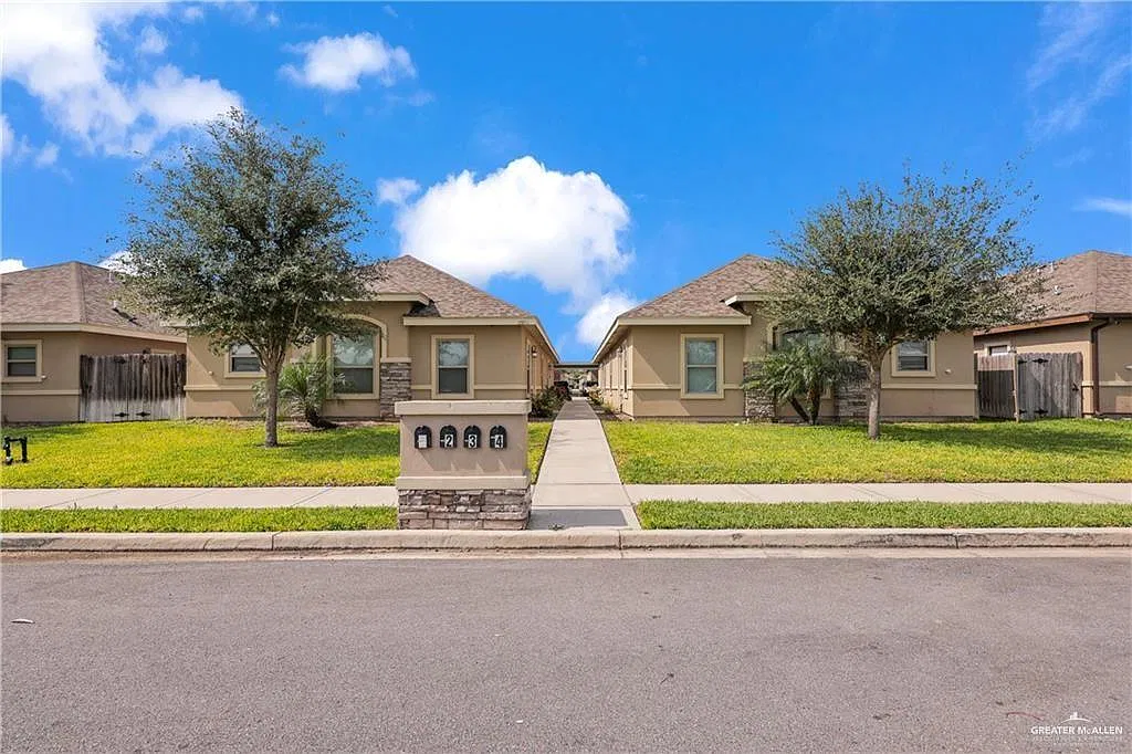 3 bed, 2.0 bath, 1130 sqft, $1,100 — Photo 1