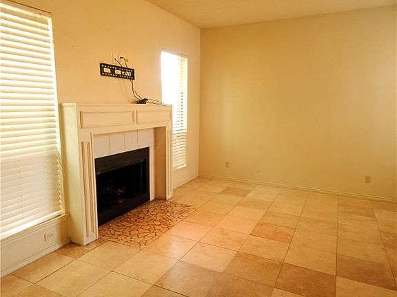 2nd image of 5605 Farris Dr