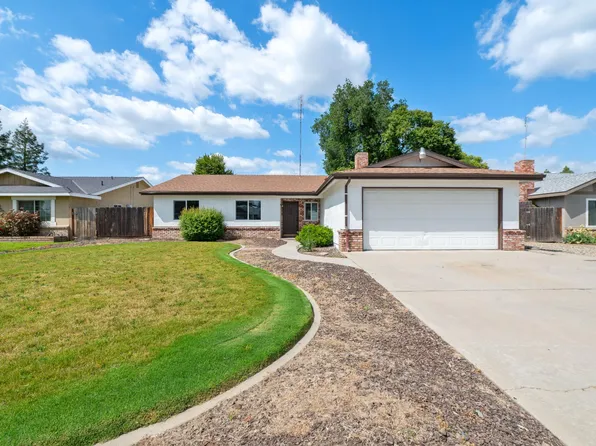 1228 W Evergreen Ct, Visalia, CA 93277