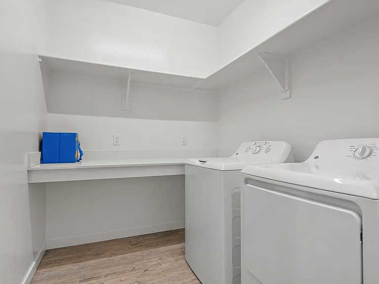 Sparrow Hill Apartments — Photo 54