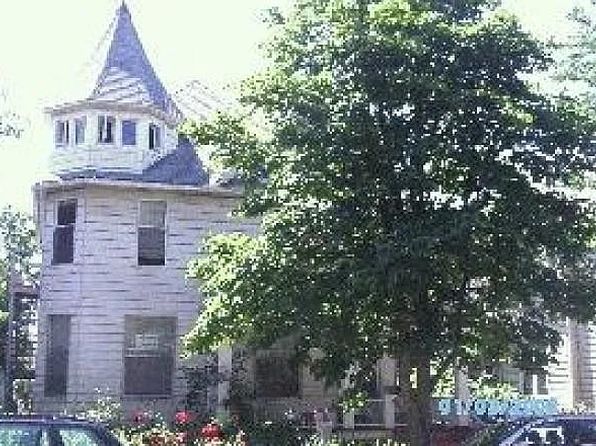 326 Thompson St APT 5