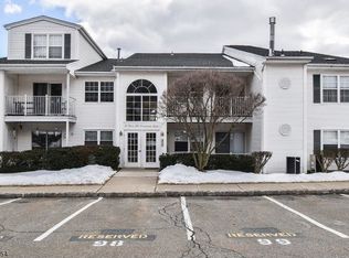 20 Crestview Ln, Mount Arlington, NJ 07856
