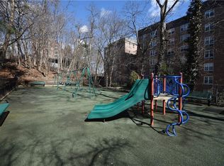 2 Sadore Ln APT 3R, Yonkers, NY 10710