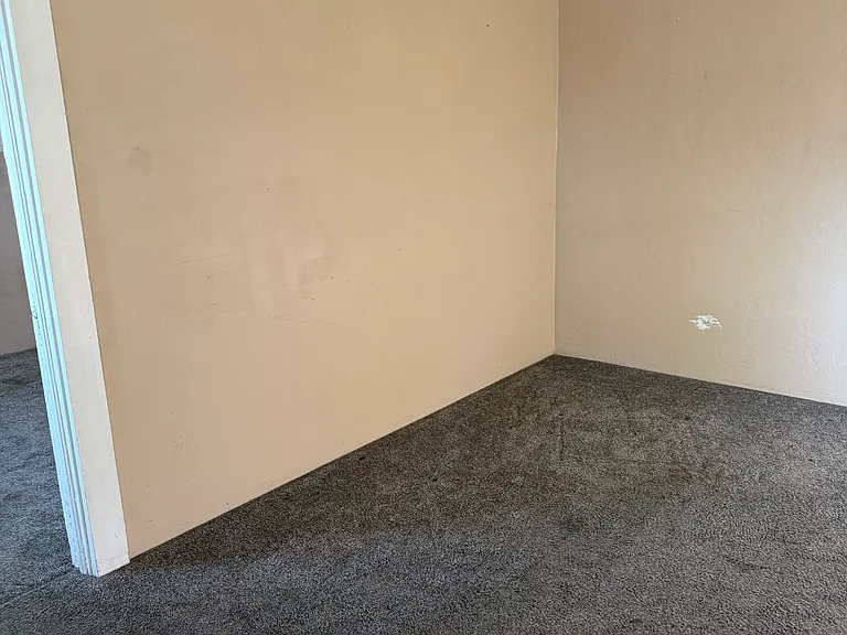 255 S F St — Photo 7