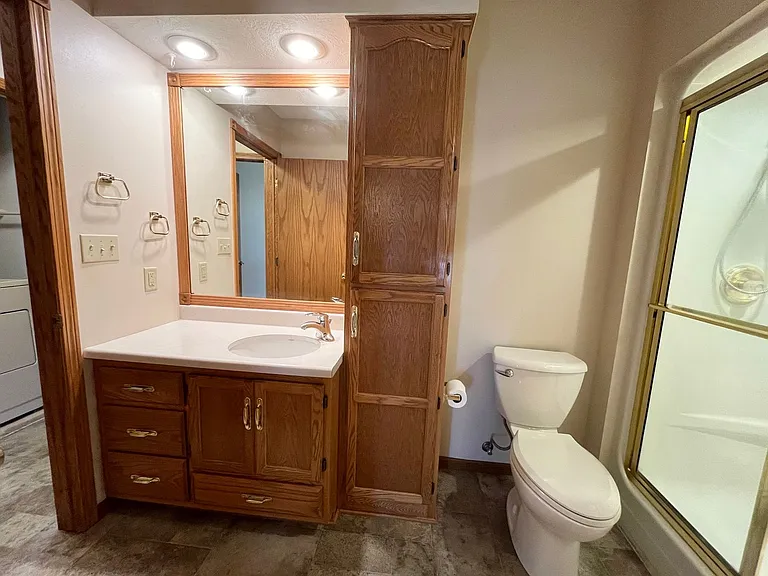 301 N Cherry St — Photo 18