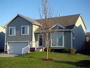3rd image of 809 Clearwater Dr