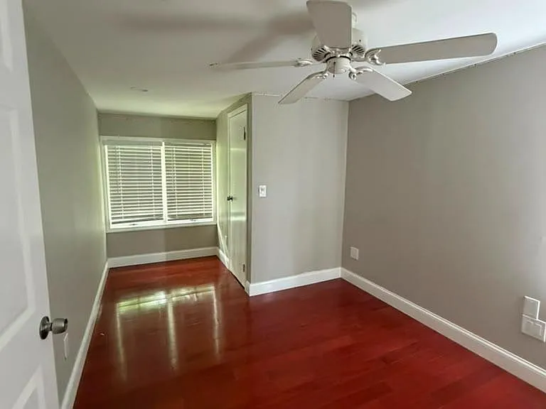131 Summit Ave — Photo 21