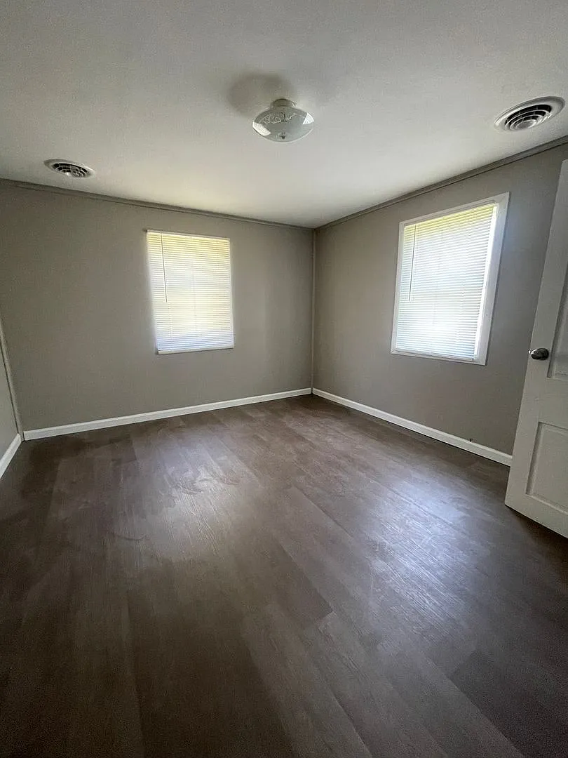 2 Bed 1 Bath for rent in Curryville, MO — Photo 3