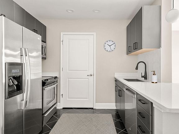 Bower Westside - Kitchen