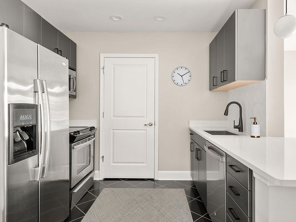 Bower Westside - Kitchen