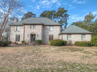 1601 Chip Shot Dr, Morehead City, NC 28557