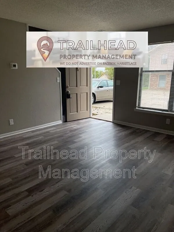 3 bed, 1.5 bath, 1000 sqft, $1,339 — Photo 4