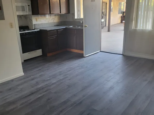 330 E Cypress St #105, Glendale, CA 91205