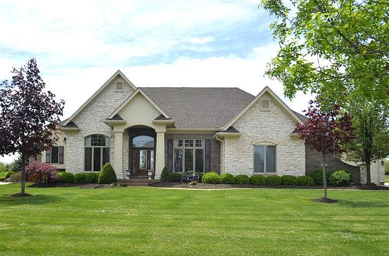 1st image of 8137 Laurel Lake Ct