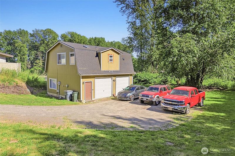 3rd image of 6808 112th Avenue E