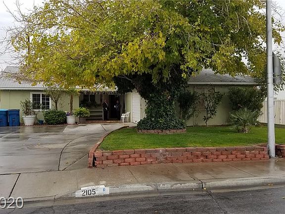 3rd image of 2105 Las Verdes St