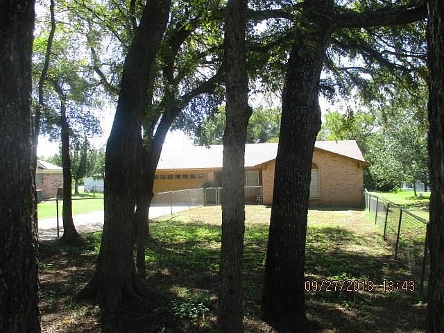 1st image of 1132 Lakewood Cir