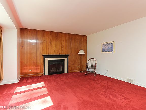 4th image of 9737 S Brandt Ave
