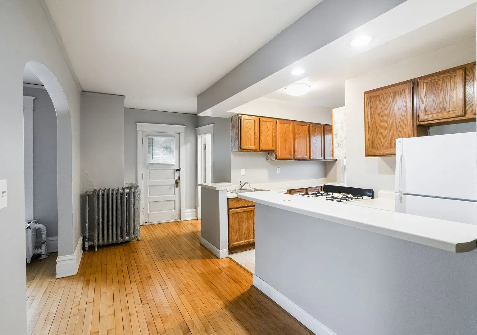 Lovely 2 Bedroom at The Kenwood Castle — Photo 4