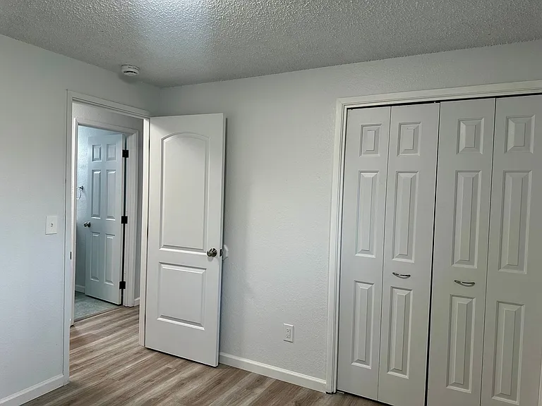 5218 Barry Ave — Photo 14