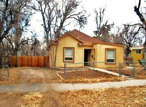 This home has stucco exterior.
