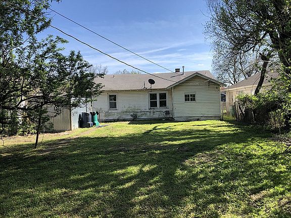 5th image of 515 SE 19th St