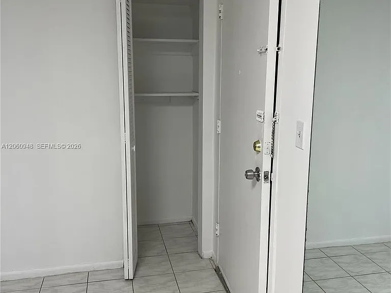 920 NE 199th St #309-3J — Photo 18