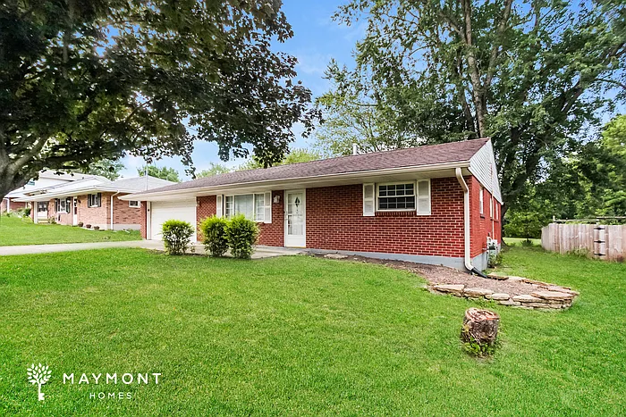 3 bed, 1.5 bath, 1436 sqft, $2,095 — Photo 3
