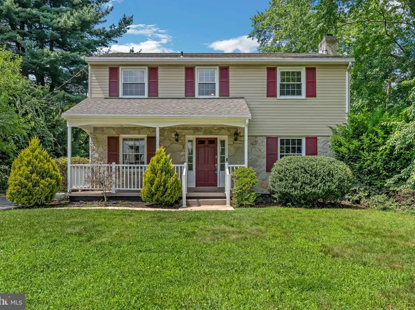 2009 Veale Rd, Wilmington, DE 19810