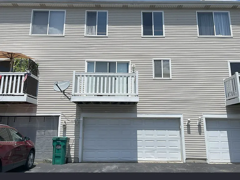 515 Silver Leaf Dr — Photo 2