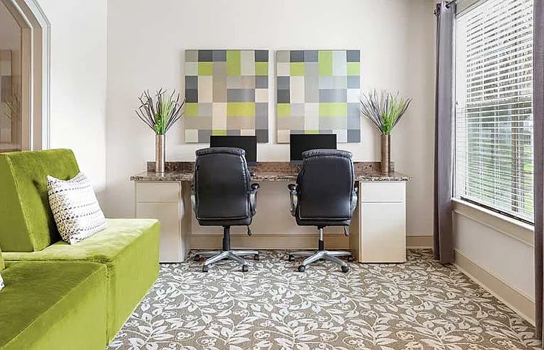 Kenwood Club at the Park Apartments — Photo 16