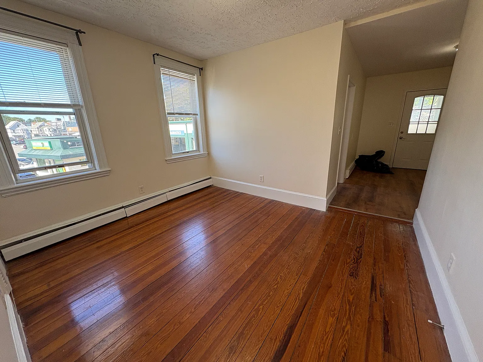 2 bed, 775 sqft, $2,600 — Photo 4