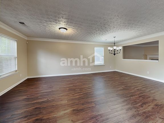 5th image of 3215 Deer Valley Dr NW