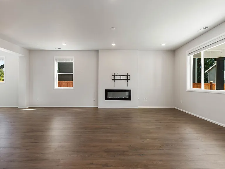 21112 42nd Dr SE — Photo 4