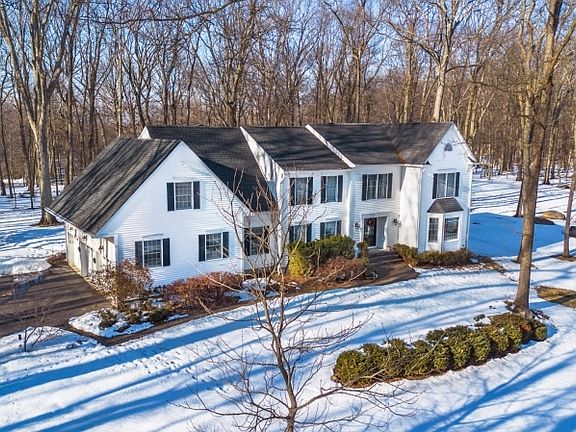 2nd image of 7 Chestnut St