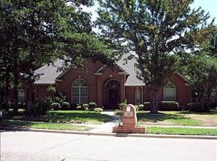 412 Windjammer Ln, Azle, TX 76020