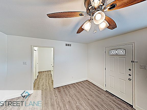 2nd image of 3745 Tam O Shanter Dr