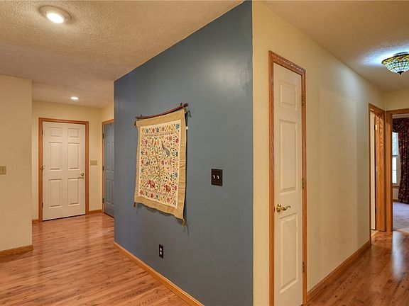 3rd image of 56841 Skyline Dr