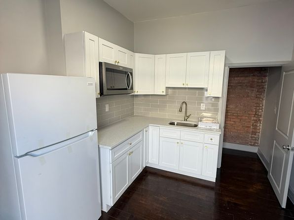 1815 S 20th St FLOOR 1