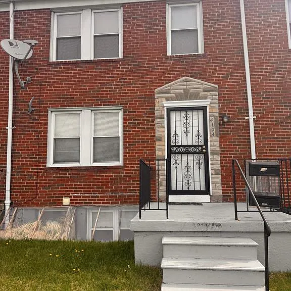 4104 Erdman Ave #2 — Photo 1