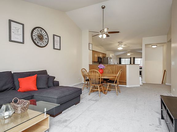 3rd image of 268 Sierra Pass Dr #9-4