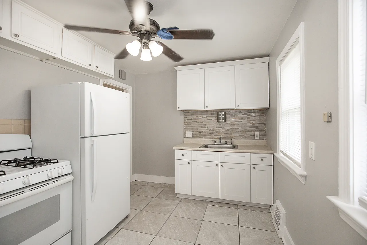 21871 Priday Ave. Euclid — Photo 4
