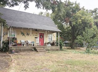 2867 Bonham St, Paris, TX 75460